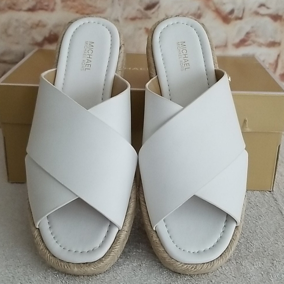 New Michael Kors Linden Slide Flat Sandals - Picture 6 of 7